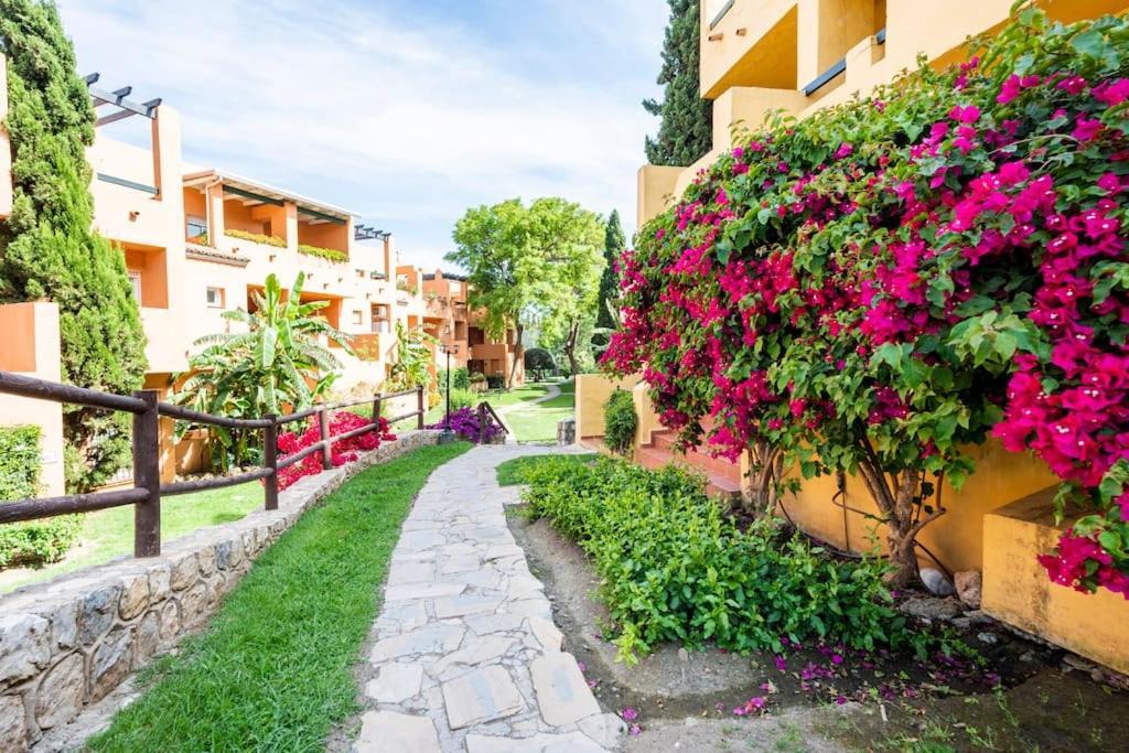 Apartamento En Marbella Guadalmina Primera Linea De Campo De Golf Los Cartujanos Ngoại thất bức ảnh